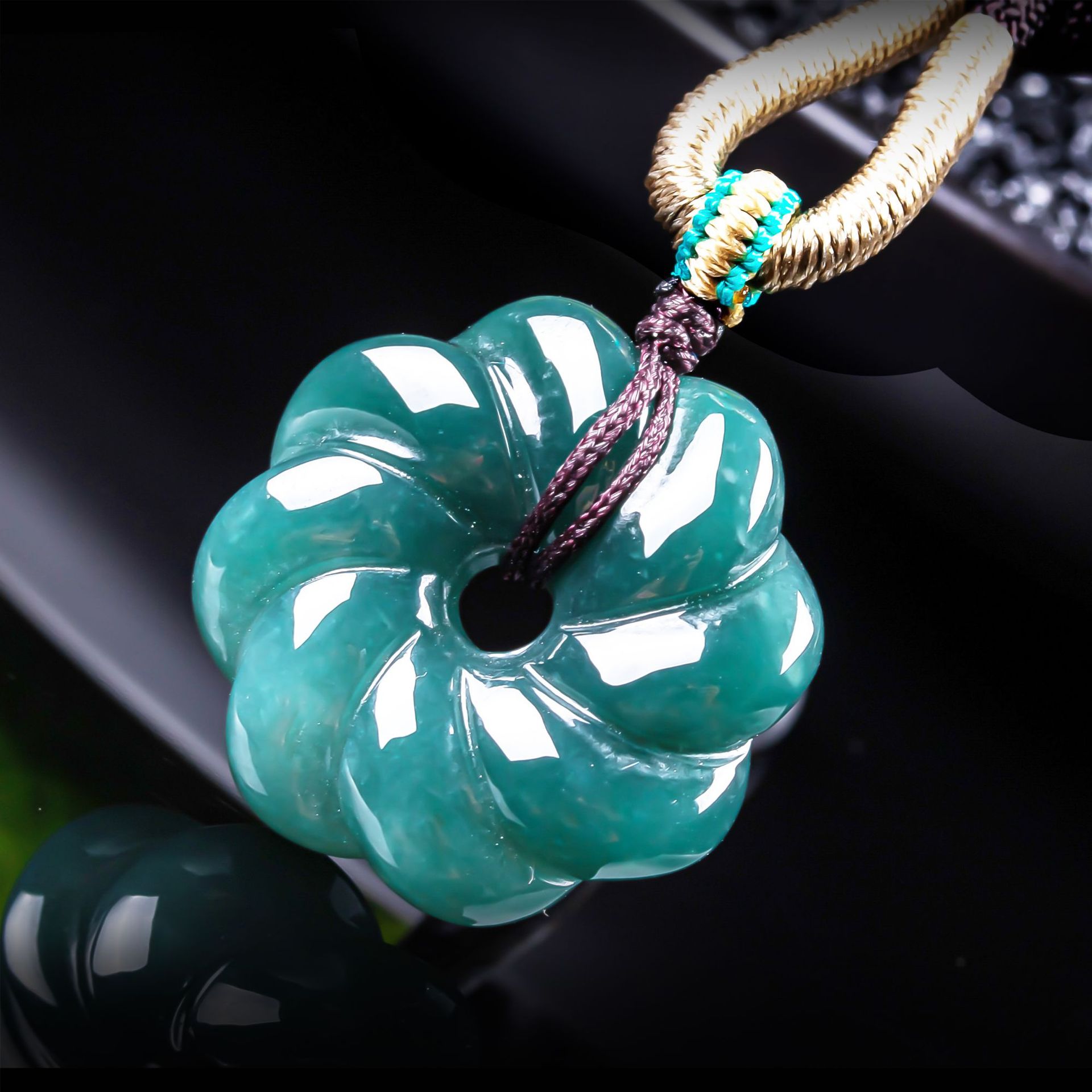 Jewelry & Watches Spółka Z Ograniczoną Odpowiedzialnością - Collar con Colgante de Flor de