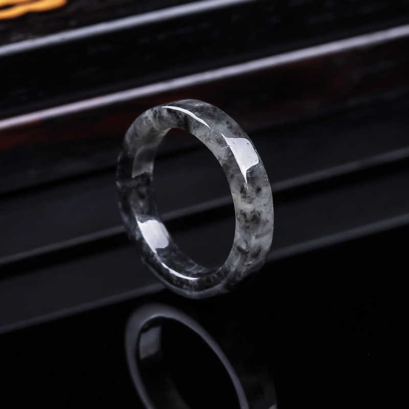 Jewelry & Watches Spółka Z Ograniczoną Odpowiedzialnością - Anillo de jadeíta negra birmana natural