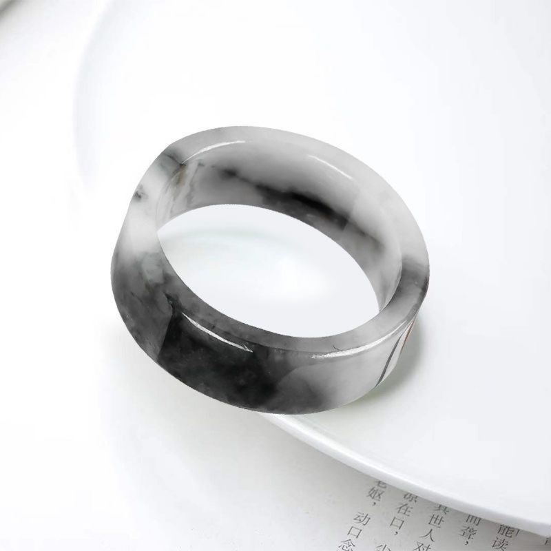Anillos de jade natural de Mya - Jewelry & Watches Spółka Z Ograniczoną Odpowiedzialnością reseña y precio
