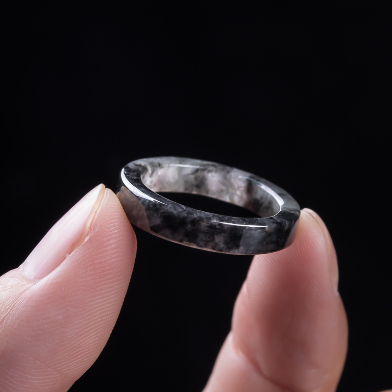 Anillo de jadeíta negra birman - Jewelry & Watches Spółka Z Ograniczoną Odpowiedzialnością reseña y precio